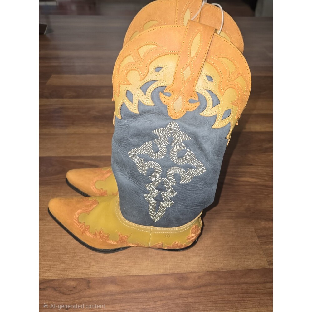 DINGO Women's Statement Leather Flame Detail Western Boots Snip Toe Size 8 NWT - Picture 12 of 16